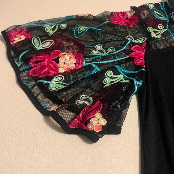 - 020 Kim&Cami Short Sleeve Blouse - Picture 5 of 5